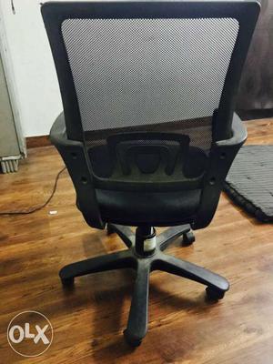 Black Mesh Backrest Office Rolling Armchair