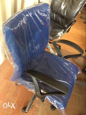 Blue rolling chair metal baae