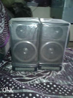 Pair of speakers in a excellent condition