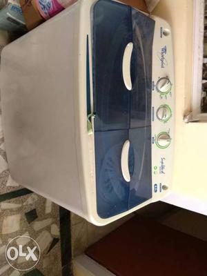 White And Blue Twin Tub Laundry Appliance