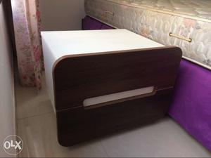 2 Bed Side Tables with Drawers