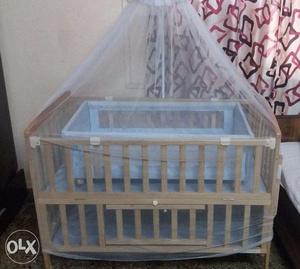 Baby Cot with In built cradle for sale in Santacruz