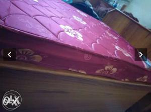 Single Pink And White Floral Mattress