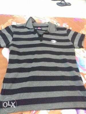 Sporty striped T-shirt. suitable for sport