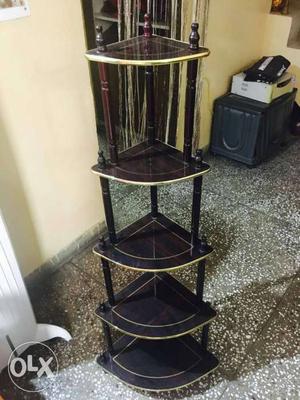 Wooden side corner stand. Very good condition.