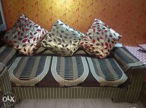 3+2 Seater Brown Fabric Sofa With 5 Pillows