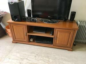 Attractive tv unit for your LED/LCD set with