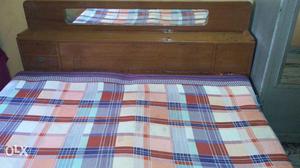 Double bed with iron quality