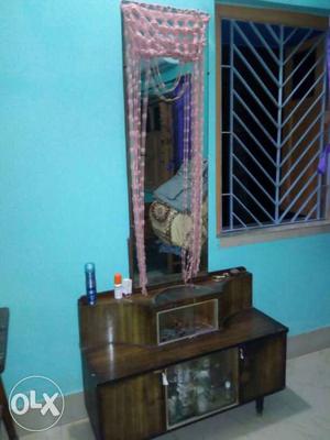 Dressing table urgent sell