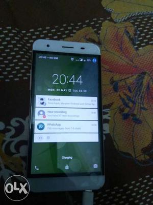 Good condition screen tutti ha bakki vdia mobile