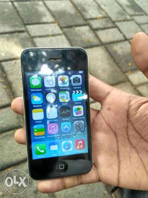 IPhone 4s 16gb phone & change r only no exchange