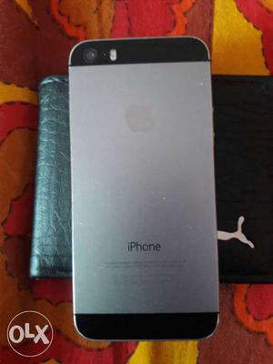 Iphone 5S 16 GB... in gud condition with bill,