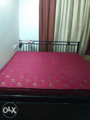New king size bed with storage and mattress in Baner