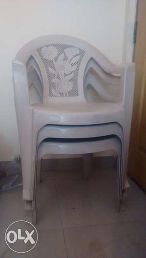 Plastic Chair (set of 3)