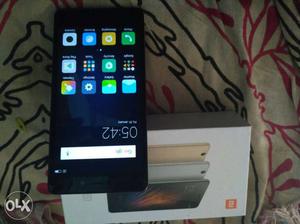 This is redmi 3s prime 32 gb with 3 gb RAM all