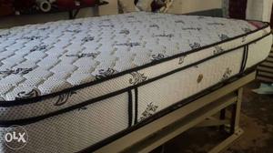 White And Black Quilted Mattress