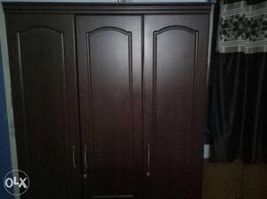 Wooden wadrobe. selling for relocation