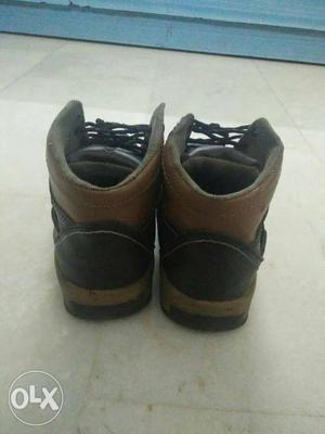 6 no. royal chief shoes Good condition