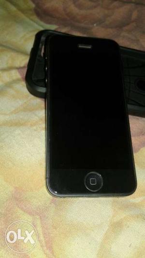 Apple Iphone 5 32Gb with all accessories and Bill