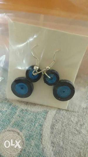 Black-and-blue Round Pendant Hook Earrings