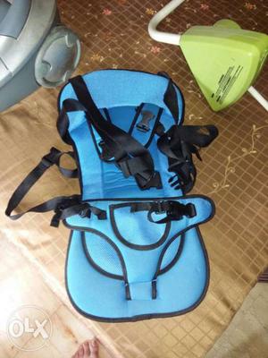 Car seat for toddlers never used. adjustable flaps