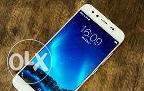 I am selling my vivo y55s very good condition