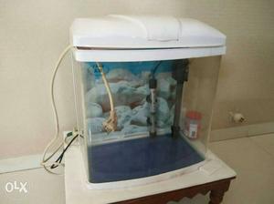 Sparingly used, imported aquarium tank of approx
