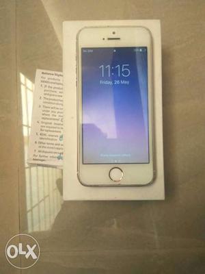 Apple iPhone 5s (Gold, 16GB) for sale in mint in