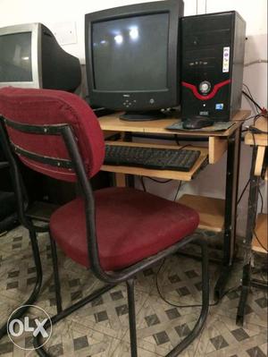 Computer P4 + crt monitor + keyboard + mouse