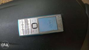 Nokia x2 in good condition Used as a secondary