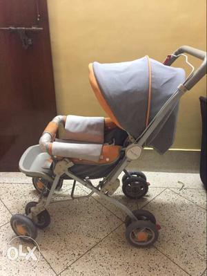 Baby pram, very good condition. Its from farlin