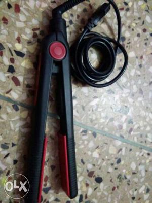 Black And Red Corded Hair Straightening Iron