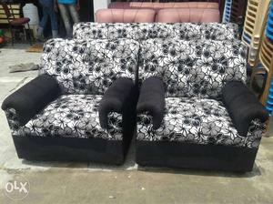 Black and silver floral pattern fabric sofa set