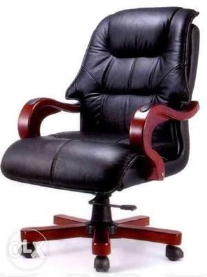 Brand new Best quality Md chair