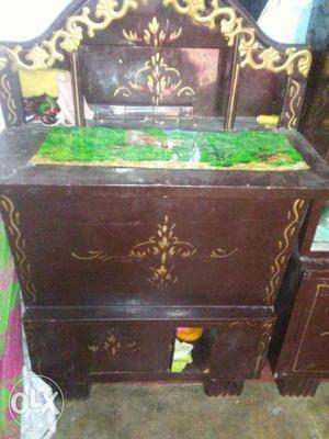 Brown Wooden Hope Chest