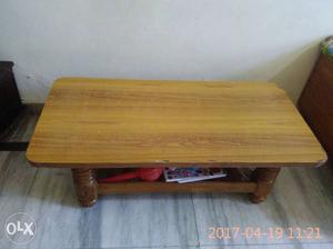 Center table in good condition