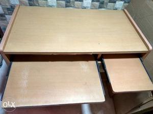 Computer table in great condition. Storage for