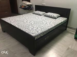 Custom made bed alongwith mattress...6 months old