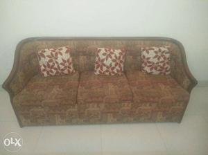Good condition sofa set 3+1+1 on sale