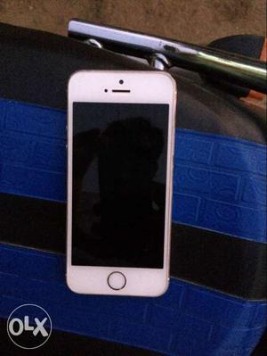IPhone 5s 16 gb gold ful kit good condition