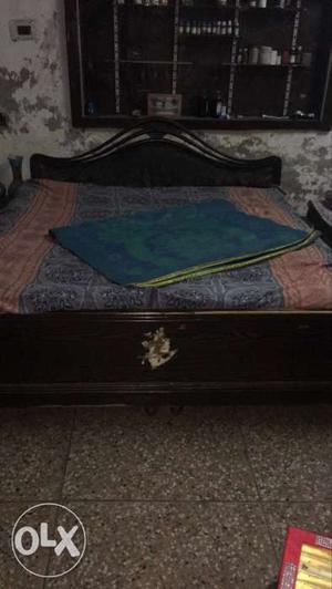 King size bed in very less price