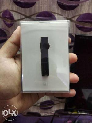 Mi brand new Bluetooth headset. With e diff