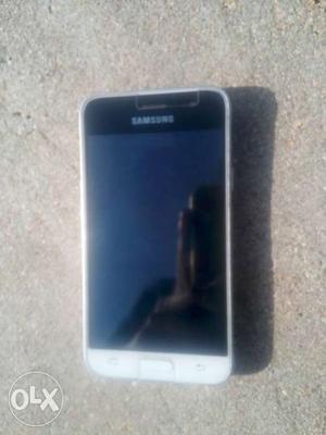 Mobile is good condition Samsung j1 3g mobile