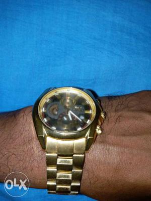 Originol domino gold rest watch 1year used good