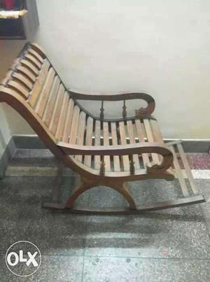 Rocking Chair Made-up of Pure and Original Teak