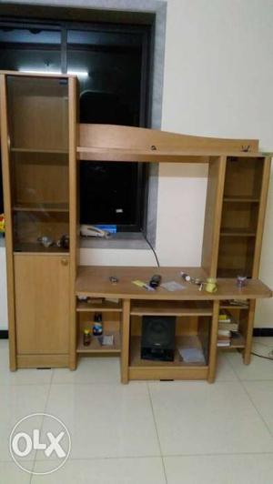 TV stand and showcase in good condition