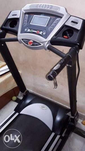 Treadmill motorised