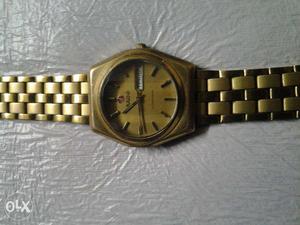 Antique and vintage rado watch  year working condition
