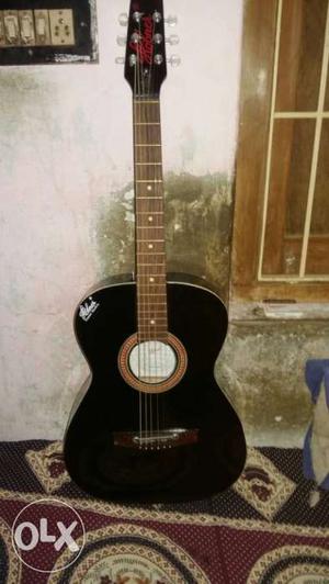 Brend new guitar 10 days use