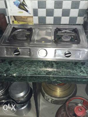 Silver And Black 2-burner Gas Stove